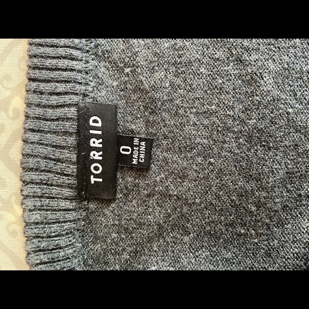 Torrid sweater - Picture 7 of 12